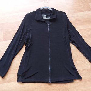 Marallis Collection Long Sleeved Zip Up Sweater